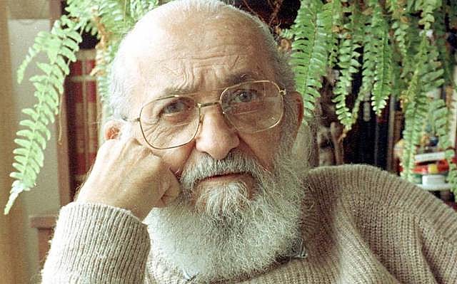TV Cultura mostra documentário sobre Paulo Freire para assinalar o Dia do Professor