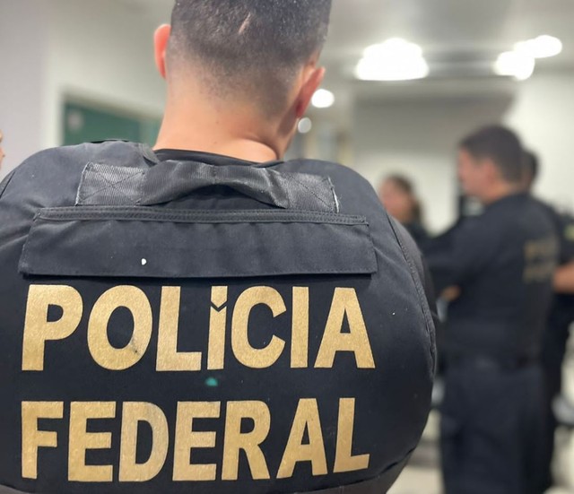 Operação da PF cumpre mandados contra suspeitos de traficar mulheres no Ceará para prostituição na Itália