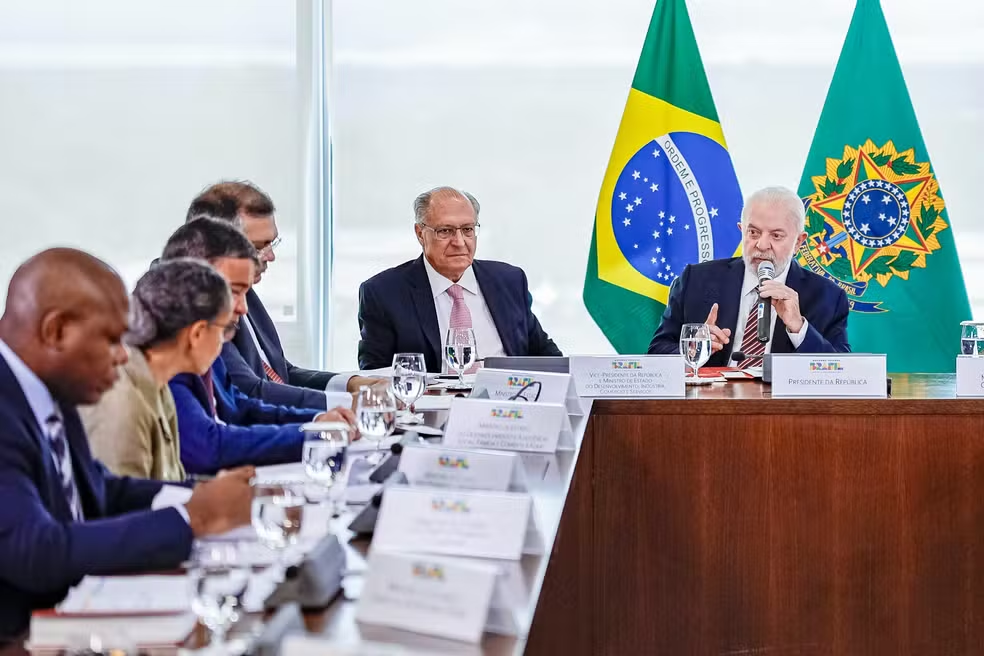 Preocupação com alta nos preços dos alimentos leva governo Lula a planejar ações preventivas