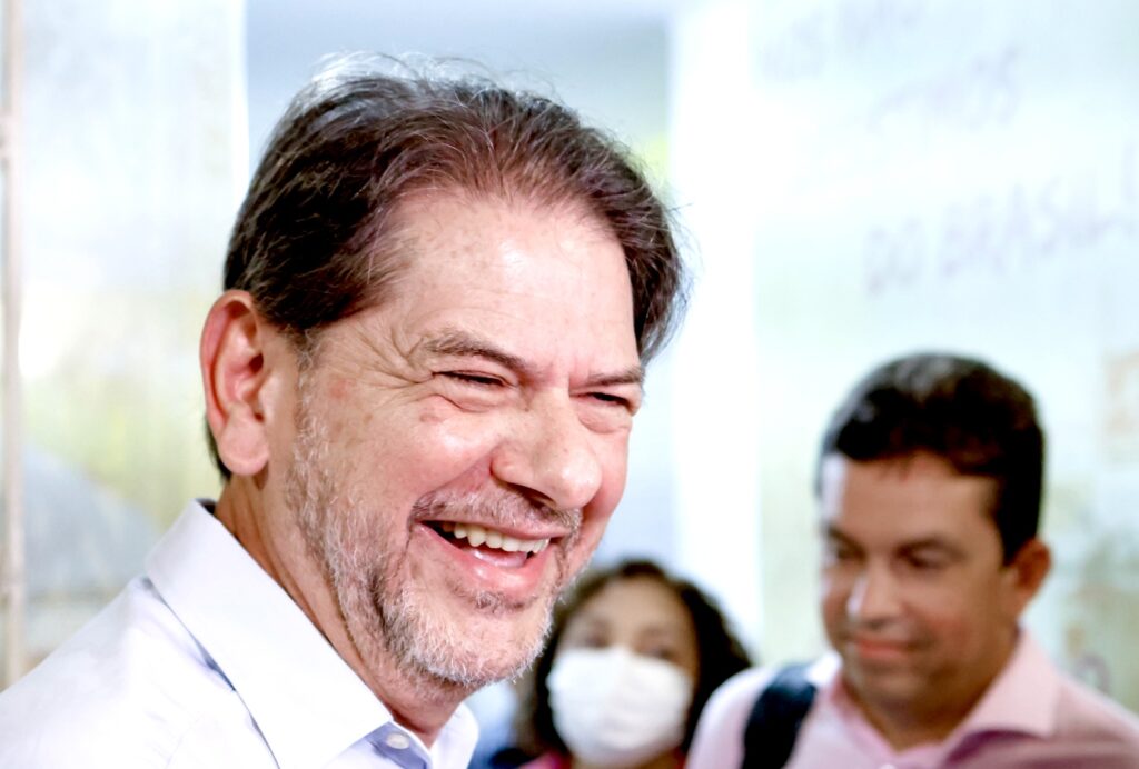 Cid afasta possibilidade de aposentadoria e promete continuar na política até o fim